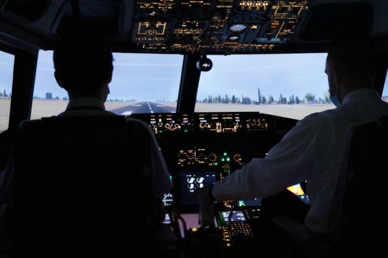 Sabadell (Barcelona): B737 Flight Simulator Experience - Aviation Consultation
