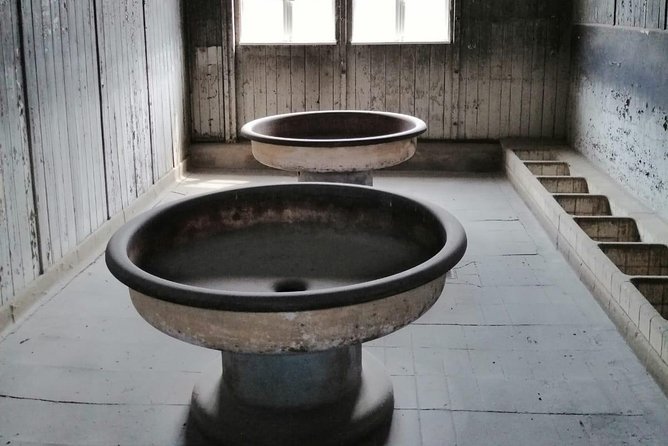 Sachsenhausen Concentration Camp Memorial - Private Tour With Public Transport - Visiting the Memorial Site