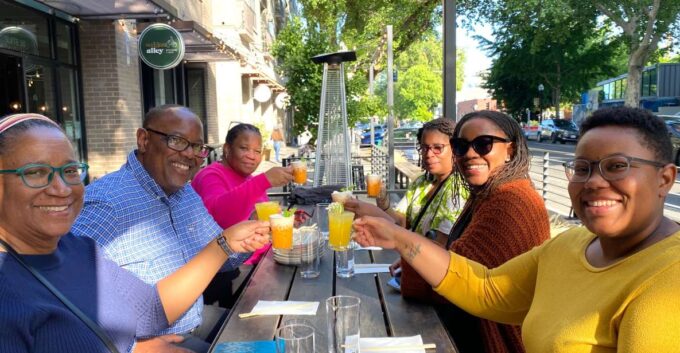 Sacramento: Midtown Walking Food Tour - Group Size and Duration