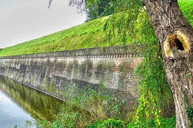 Sacred Sanctuaries: Omkareshwar & Asirgarh Fort Day Tour - Booking Information