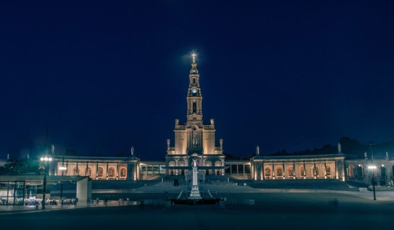 Sacred Sanctuaries & Wonders: Fátima, Nazaré & Óbidos - Highlights of the Tour