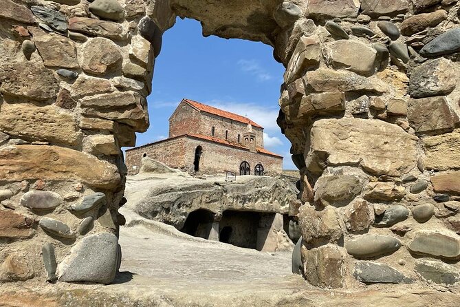 Sacred Sites and Ancient Wonders: Jvari, Mtskheta and Uplistsikhe - Unearthing Uplistsikhes History