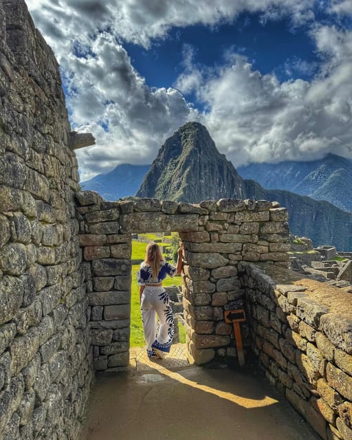 Sacred Valley and Machu Picchu Tour: 2 Days and 1 Night - Itinerary