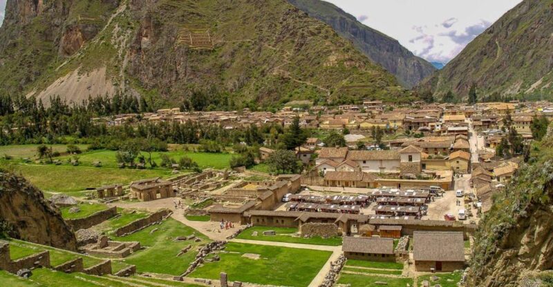 Sacred Valley and Machu Picchu Tour 2Days/1Night - Highlights of Pisaq Ruins