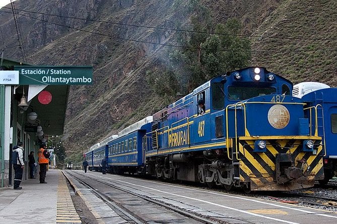 Sacred Valley Connection to Machu Picchu (2 Days) - Exploring the Sacred Valley