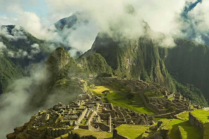 Sacred Valley Connection to Machu Picchu (2 Days) - Health and Accessibility