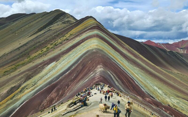 Sacred Valley, Machu Picchu & Rainbow Mt Tour 3 Days - Itinerary Details