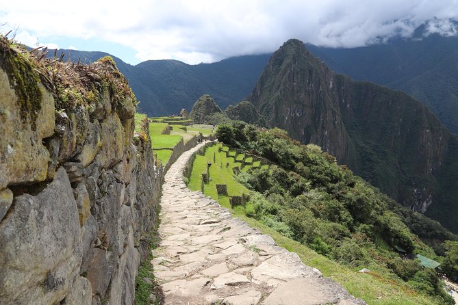 Sacred Valley of the Incas and Machu Picchu – 2D/1N - Meeting and Pickup Details