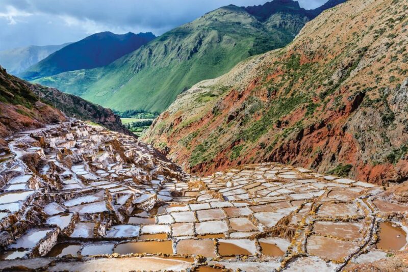 Sacred Valley Tour From Ollantaytambo to Cusco - Guided Experience