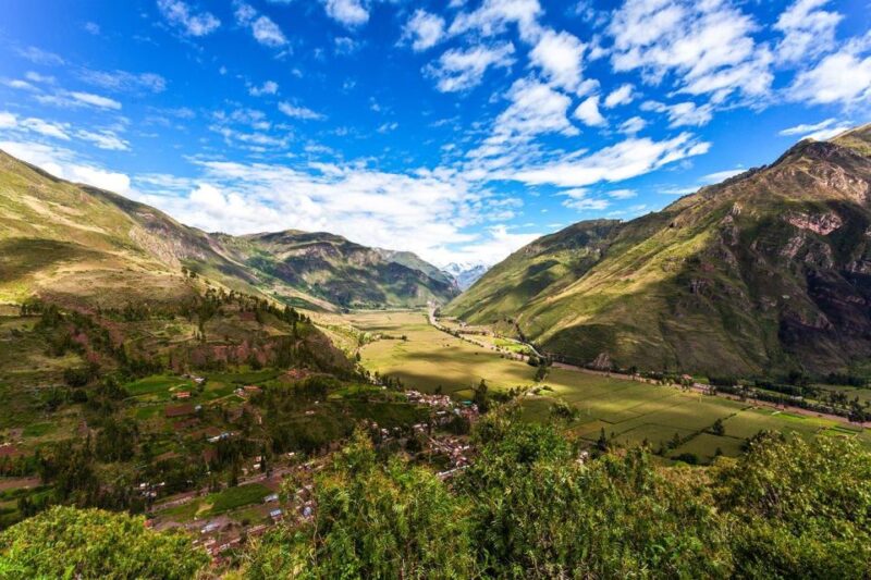 Sacred Valley Tour With Pisac, Ollantaytambo and Chinchero - Guided Tour Details