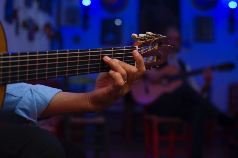 Sacromonte: Flamenco Show at Cuevas Los Tarantos Tickets - Show Duration and Inclusions