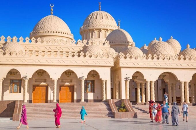 Safaga: El Mina Mosque, Church and Marina Visit - Hurghada Downtown