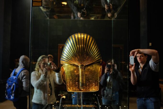 Safaga/Soma: Private Cairo and Giza Highlights Trip W Lunch - Included Amenities and Extras