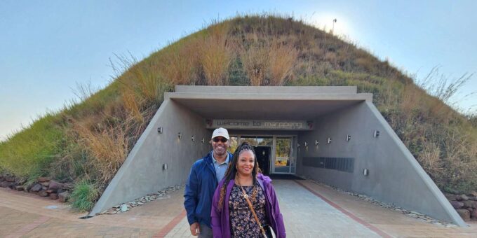 Safari and Lion Park / Cradle of Humakind, Maropeng Museum - Maropeng Museum Experience