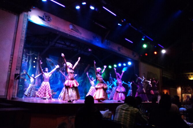 Safari Cat Dancers Show And Dinner - Transportation and Accessibility