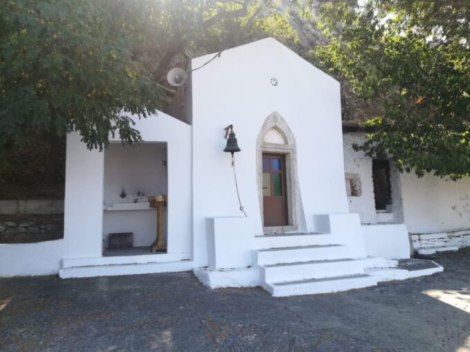 Safari: Juhtas Mountain, Raki and Wine Distillery, Explore Crete - Inclusions and Restrictions