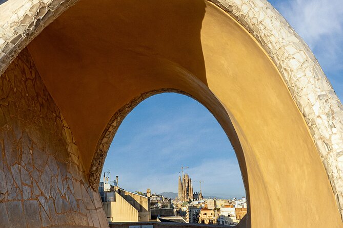 Sagrada Familia and Casa Mila Walking Tour With Cava and 2 Tapas - Important Details