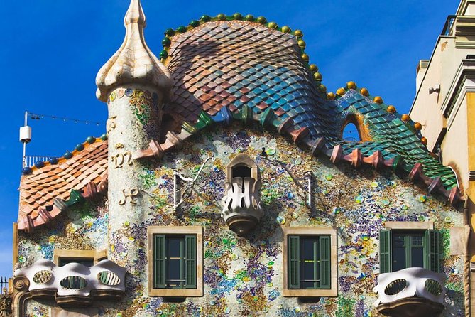 Sagrada Familia and Gaudi Private Tour With Skip the Line Tickets - Private Tour Details