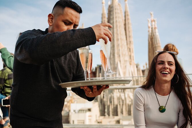 Sagrada Familia Closing Time Tour With Rooftop Views - Accessibility and Participation