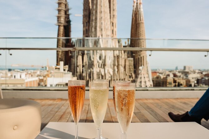 Sagrada Familia Closing Time Tour With Rooftop Views - Sagrada Familias Architectural Wonders