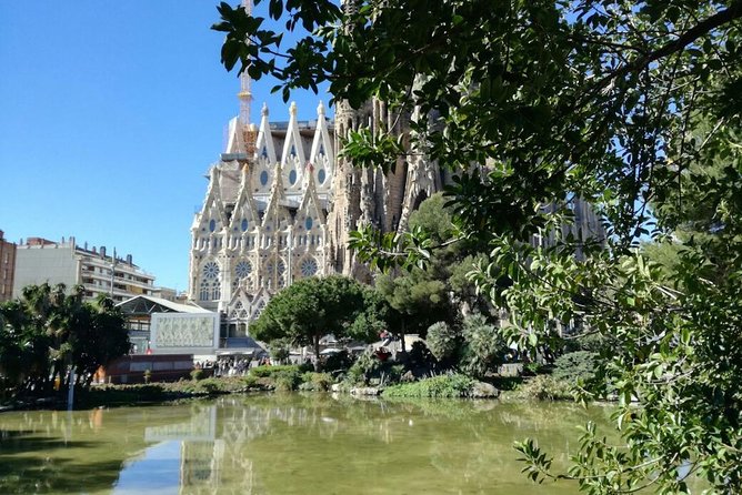 Sagrada Familia Experience Guided Tour - Pricing and Booking Details