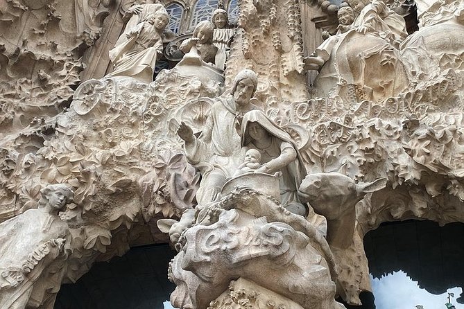 Sagrada Familia Private Tour With Expert Guide - Tour Highlights and Insights