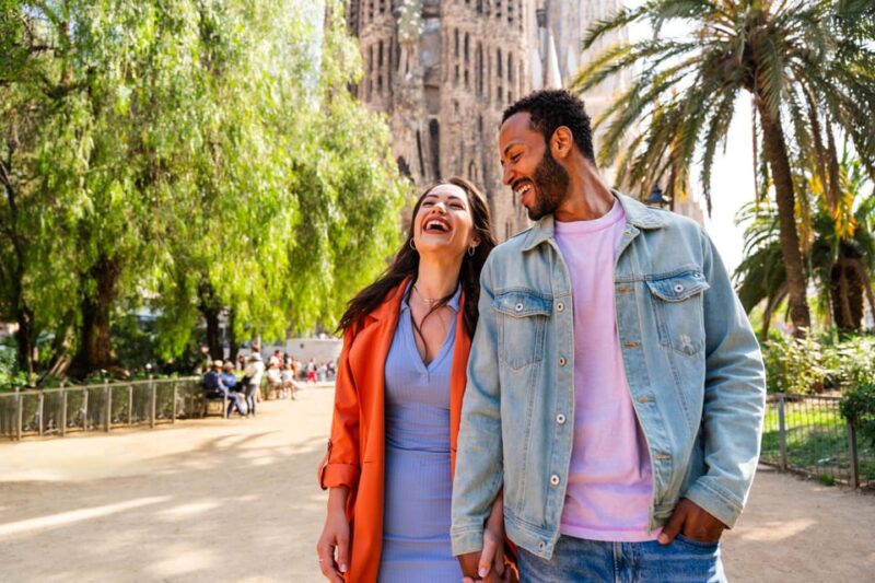 Sagrada Familia Skip-The-Line Guided Tour - Itinerary and Meeting Points
