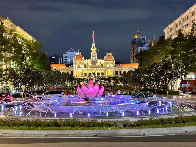 Saigon by Night Walking Tour With River Sightseeing - Meeting the Tour Guide
