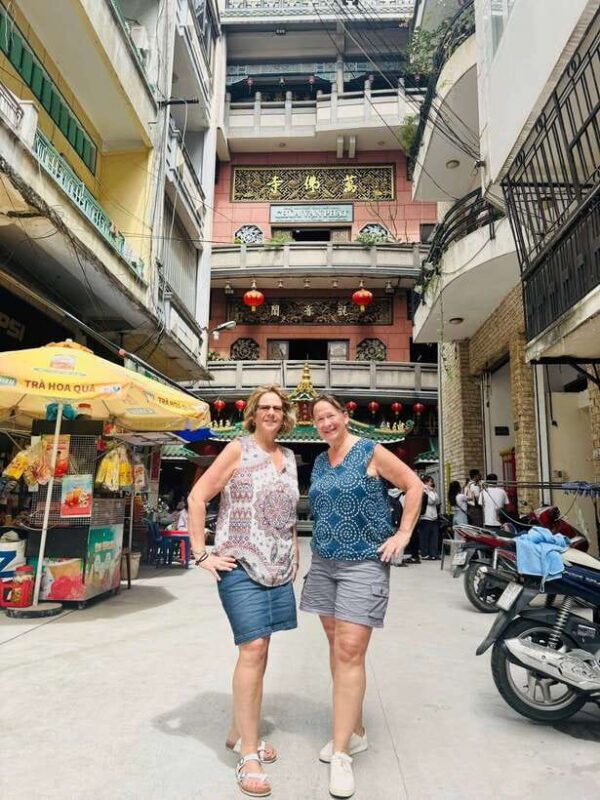 Saigon Cycling Tour: Ho Chi Minh City Street Food Bike/Cyclo - Tour Inclusions and What to Expect