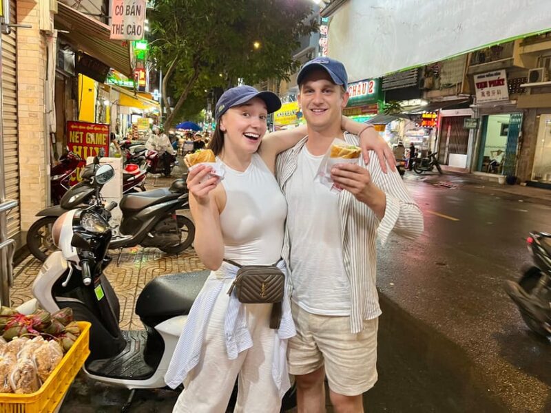 Saigon Delicious Vegan Foods, Vegan Tasting Walking Tour - Food and Drink Offerings