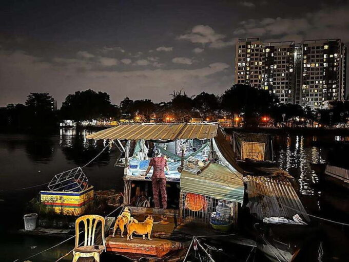 Saigon: Floating Market and Food Tasting Tour by Scooter - Exploring the Vibrant Districts