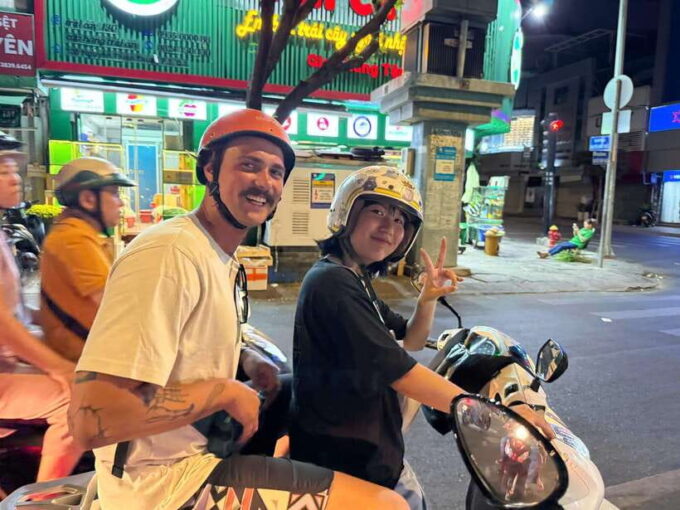 Saigon Food Tour By Scooter (Non-Vegan Or Vegan Options) - Enjoying Refreshing Beverages
