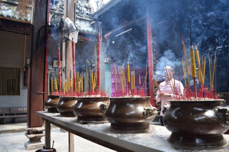 Saigon: Half-Day Guided City Tour and Jade Emperor Pagoda - Jade Emperor Pagoda