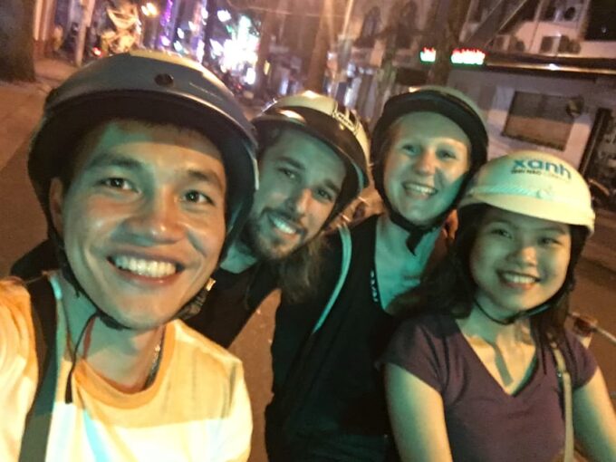 Saigon: Hidden Gems and Coffee With Local Student - Explore Local Neighborhoods