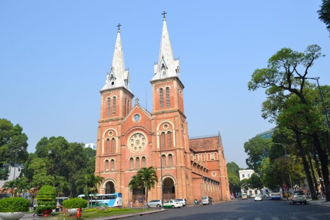 Saigon: Hightlight Tour With Hisotry & Vibrant Contrasts - Frequently Asked Questions