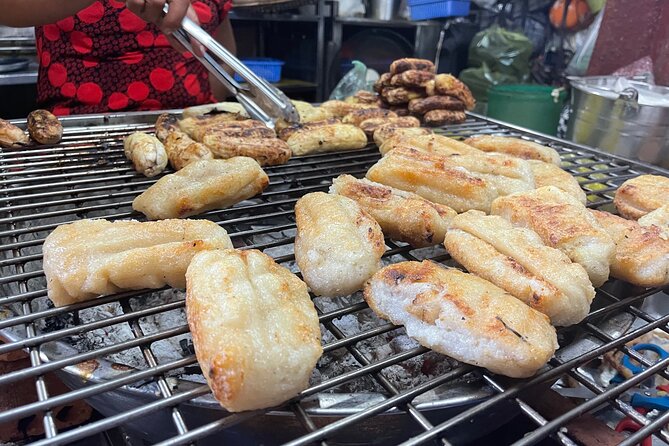 Saigon Night Street Food and Local Craft Beer By Vespa - Main Dishes
