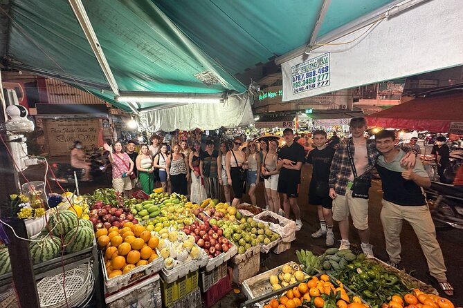 Saigon Night Walking Food Tour - 100% No Tourist - Authentic Street Food Delicacies