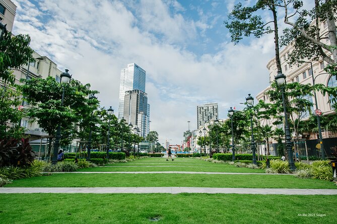 Saigon Photography Tour With Local Photographer - Booking Information