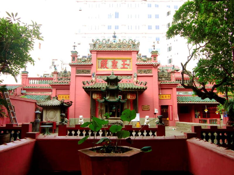 Saigon: Private Half-Day Tour by Car Ho Chi Minh - Jade Emperor Pagoda