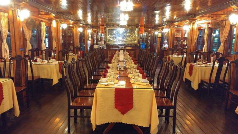 Saigon: River Tour on a Luxury Cruise With Dinner - Live Tour Guide and Language