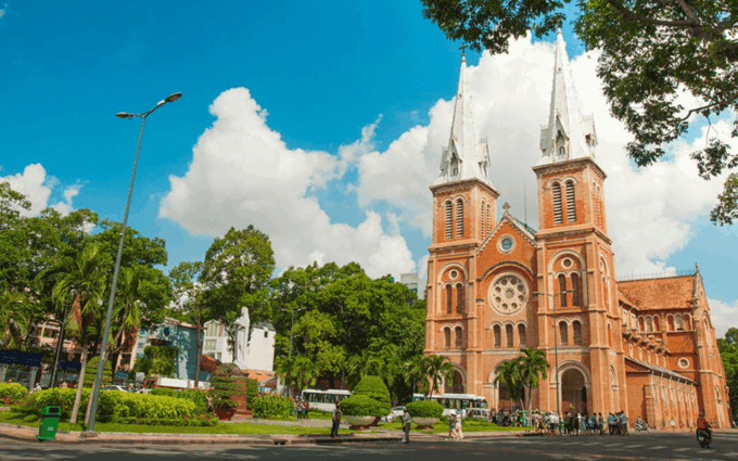 Saigon Sites and Stories - Walking Tour - Hidden Gems and Local Flavors