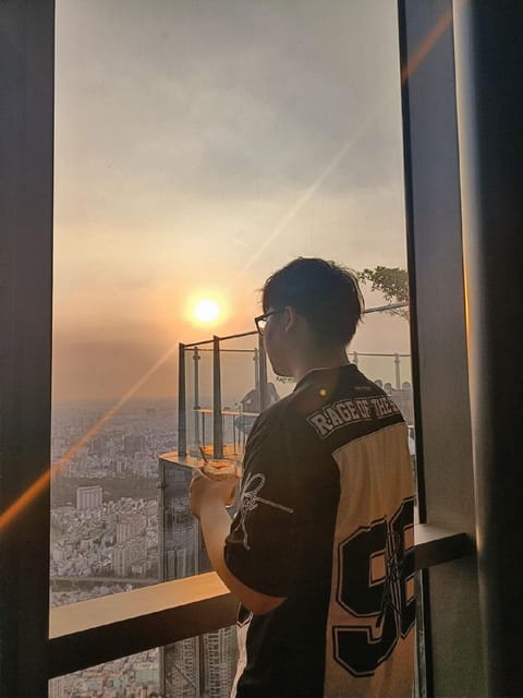 Saigon: Sunset Café Experience at Landmark 81 and Food Tour - Culinary Delights