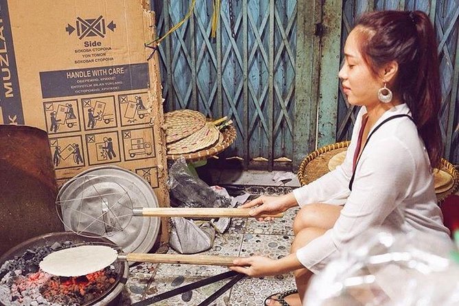 Saigons Hidden Flavors - Private Street Food Walk With Local Students - Discovering Local Eateries