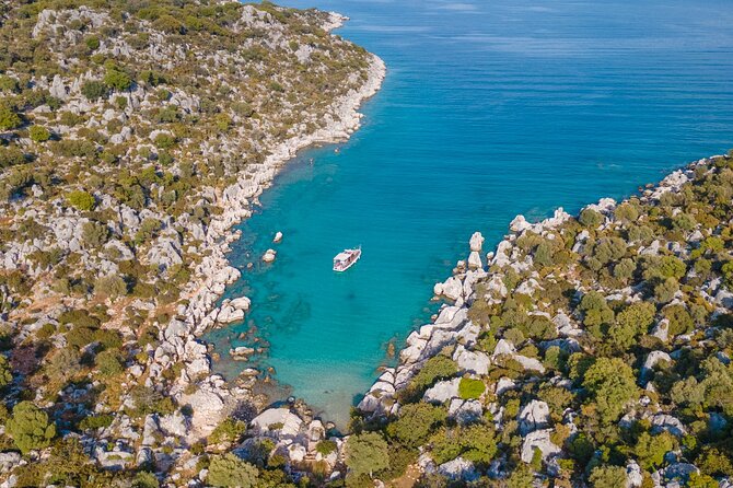 Sail Turkey: Gulet Cruise Demre to Kas Via Kekova - Vessel Amenities