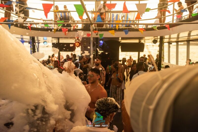 Sailaway Phuket Boat Party - Key Points
