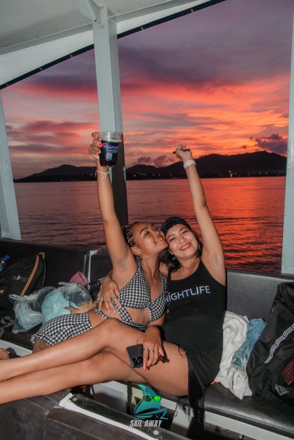 Sailaway Phuket Boat Party - Dining Options