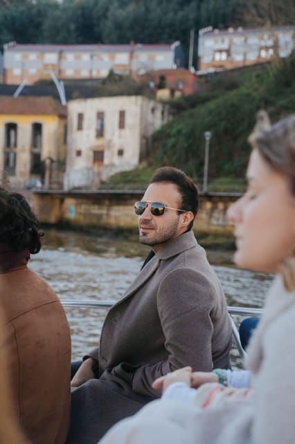 Sailboat Douro River Cruise With Cheese & Tonic Porto - Scenic and Cultural Aspects