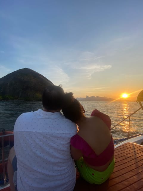 Sailboat in Rio De Janeiro, With Open Bar and Snacks - Iconic Landmarks and Attractions