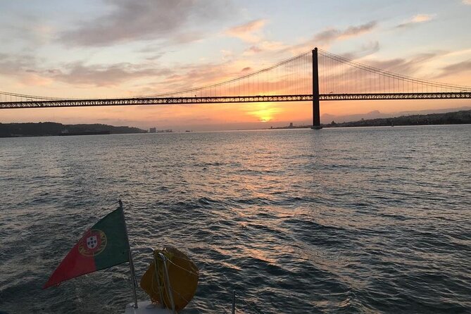 Sailboat Sunset Group Tour in Lisbon With Welcome Drink - Highlights of the Cruise