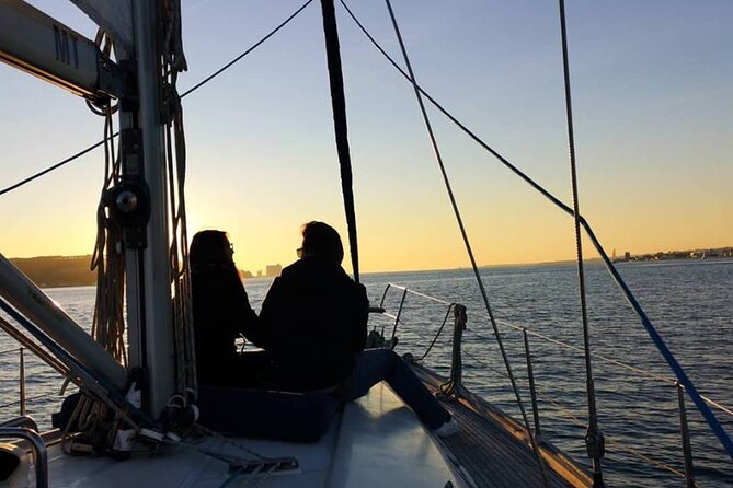 Sailboat Sunset Group Tour in Lisbon With Welcome Drink - Sightseeing Along the Tagus River